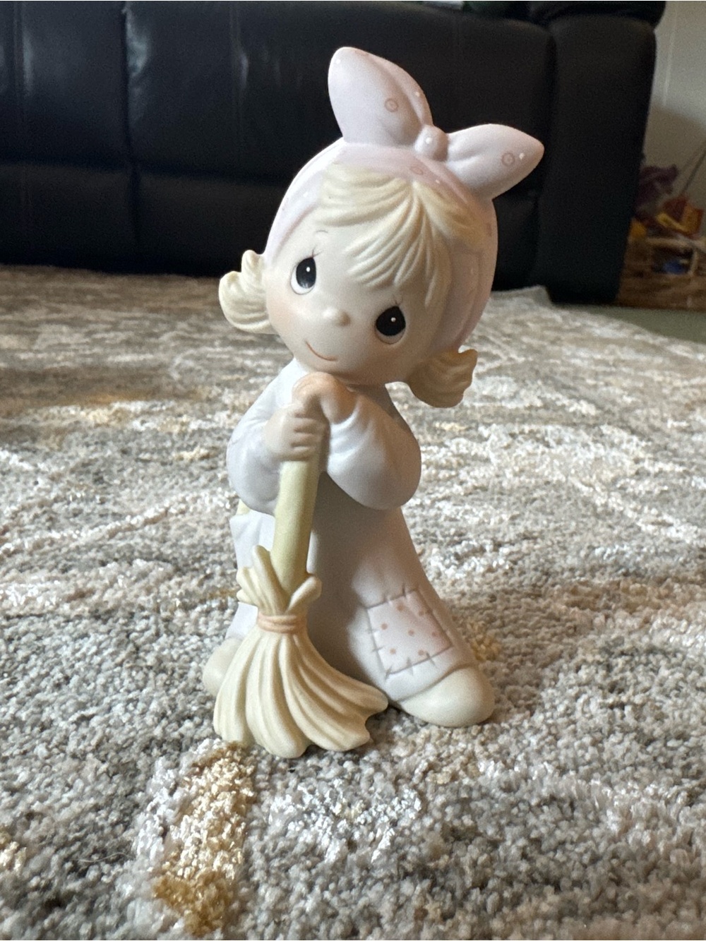vintage 1984 Precious Moments "Isn't He Precious?" porcelain figurine